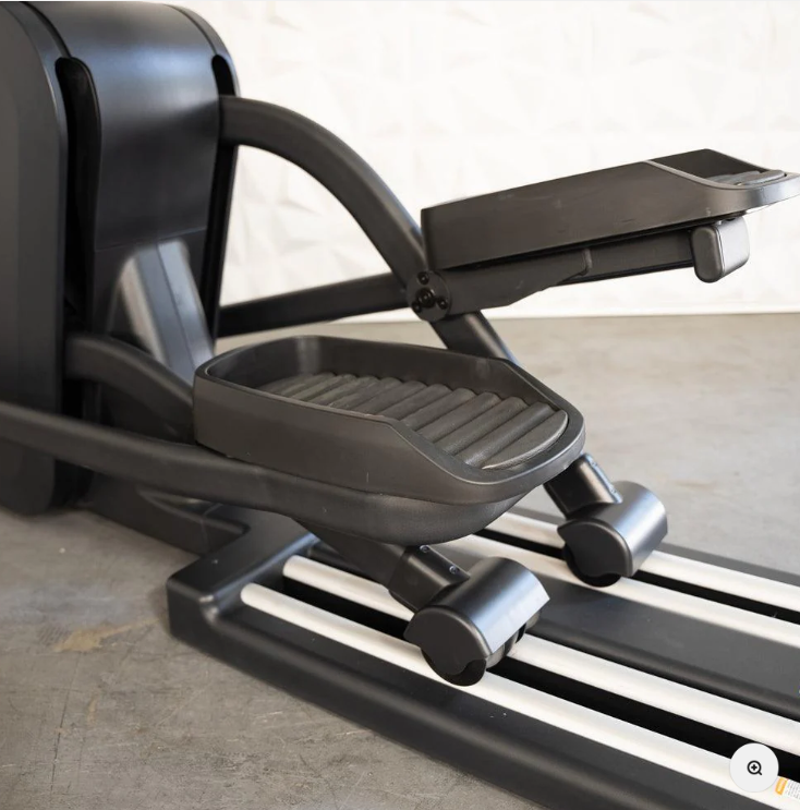 Self Powered Commercial Cross Trainer - Elliptical - Durable Commercial-Grade Cross Trainer Elliptical